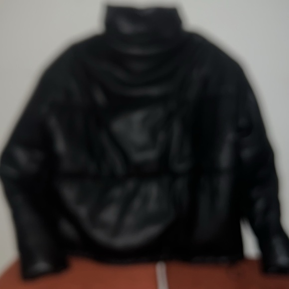 Jason Maxwell - BLK 🖤🖤🖤 Faux Leather Puffer w/high collar - Size Large - NWT - Picture 9 of 9